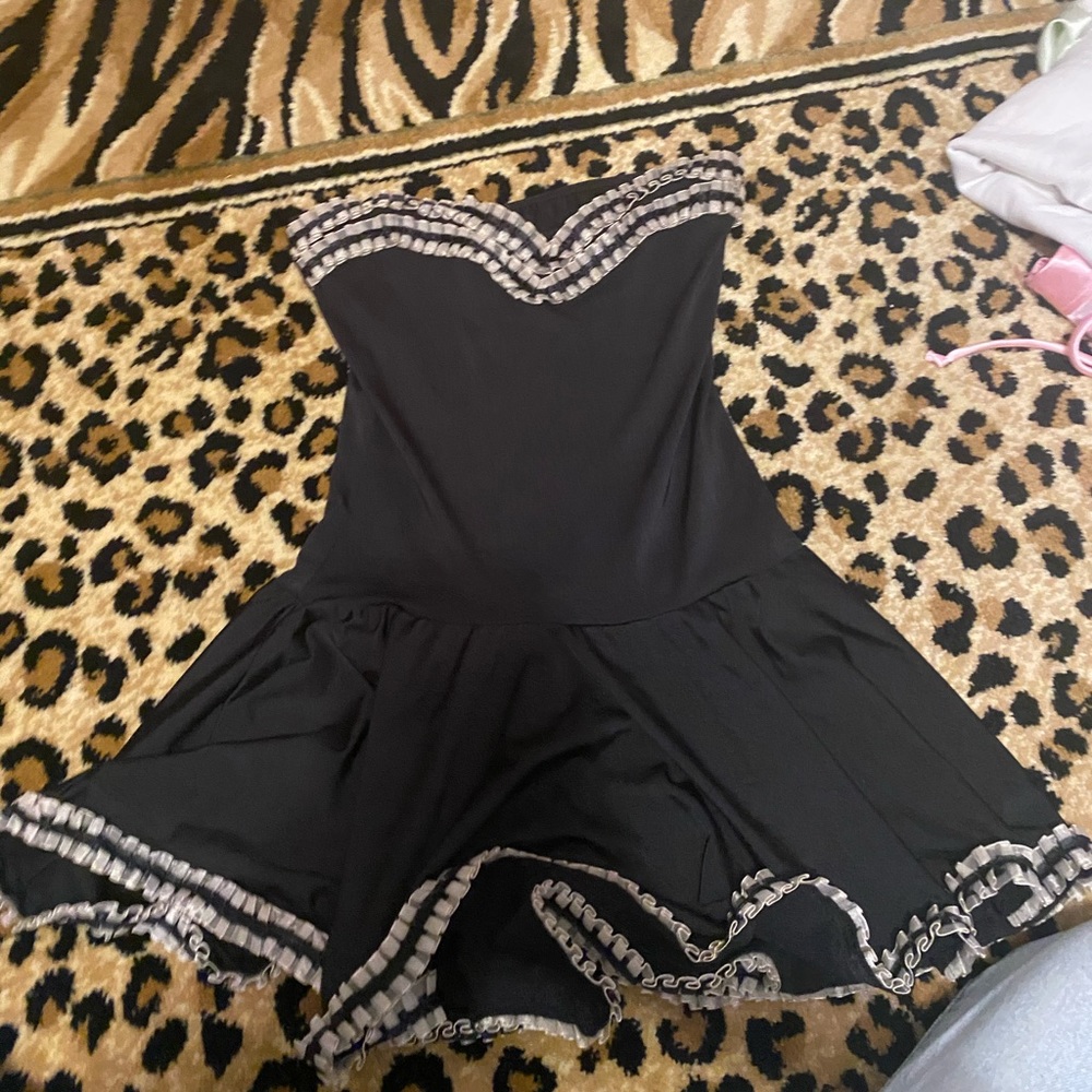 vintage black goth lace ruffle dress sleeveless